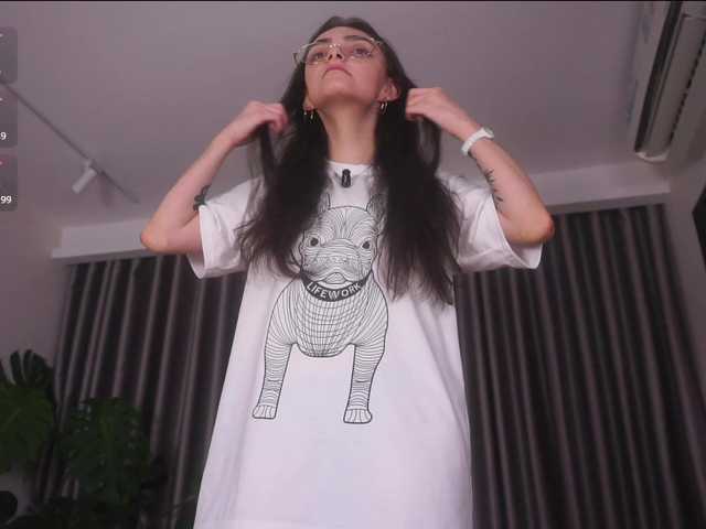 Morena-Dolcce's BongaCams show and profile