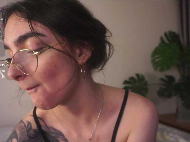 Morena-Dolcce's BongaCams show and profile