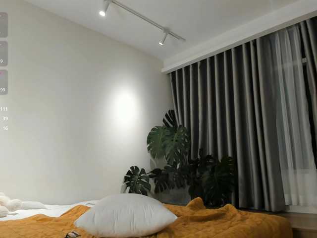 Morena-Dolcce's BongaCams show and profile