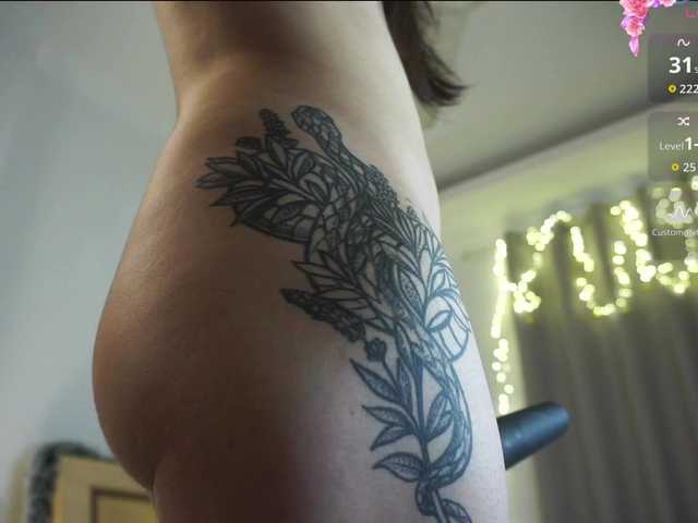 Morena-Dolcce's BongaCams show and profile