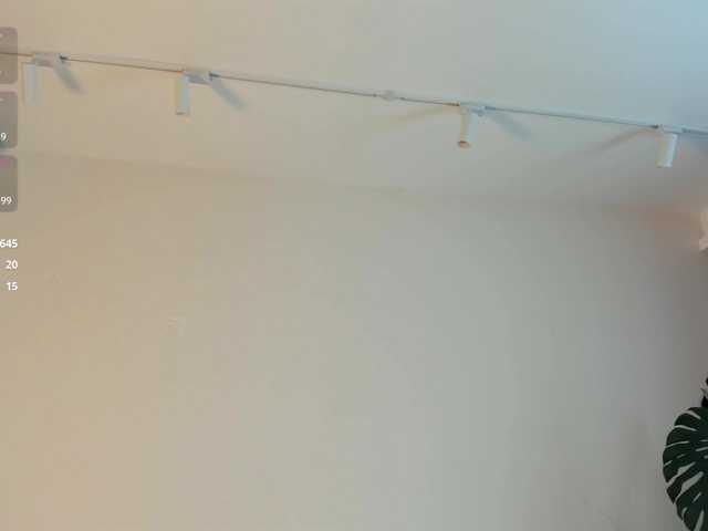 Morena-Dolcce's BongaCams show and profile