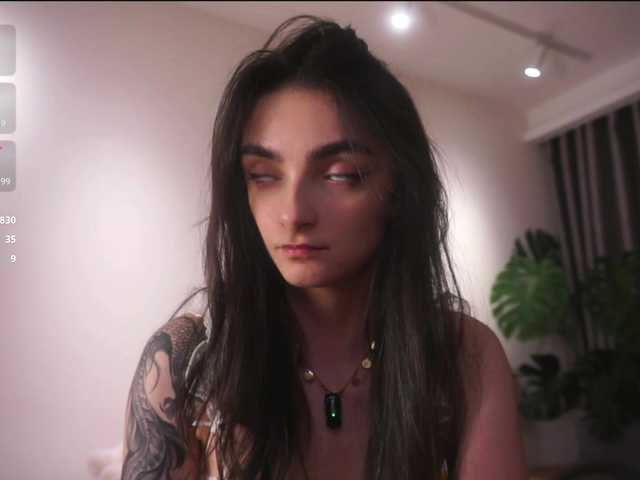 Morena-Dolcce's BongaCams show and profile