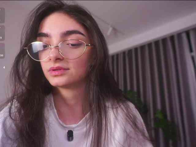 Morena-Dolcce Live Webcam on BongaCams