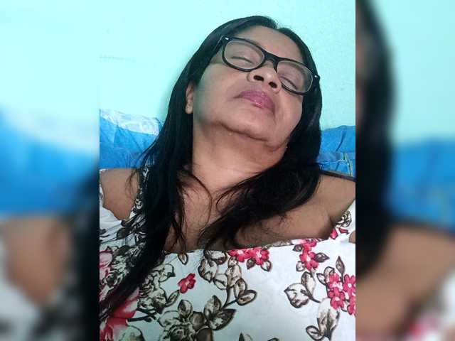 Profile and Statistics for Lucerito17 on BongaCams