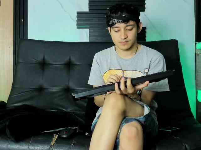 lusty-gaze lusty-gaze