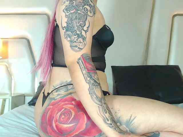 EmmaPonce Live Webcam on BongaCams