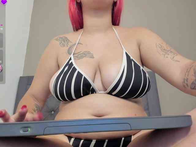 MarianneWalton webcam
