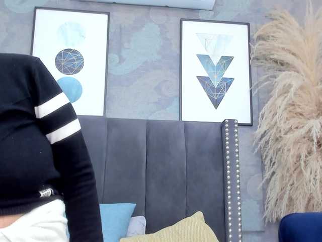 Milf-loven's BongaCams show and profile