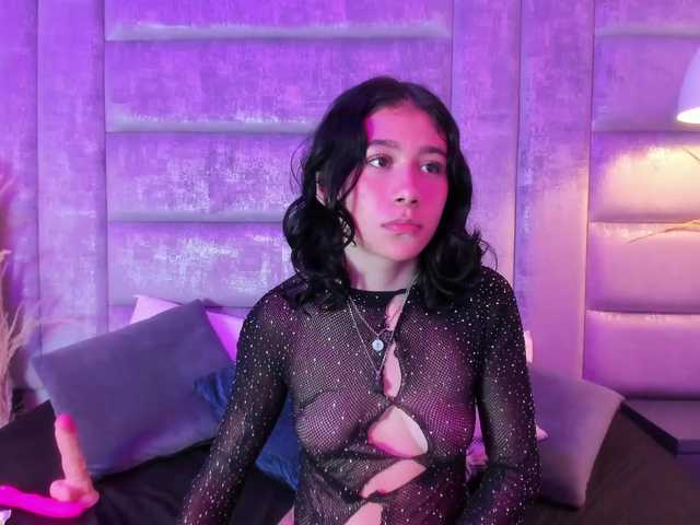  DakottaRay chat room