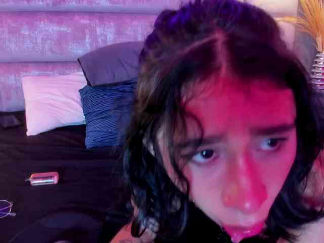 DakottaRay webcam
