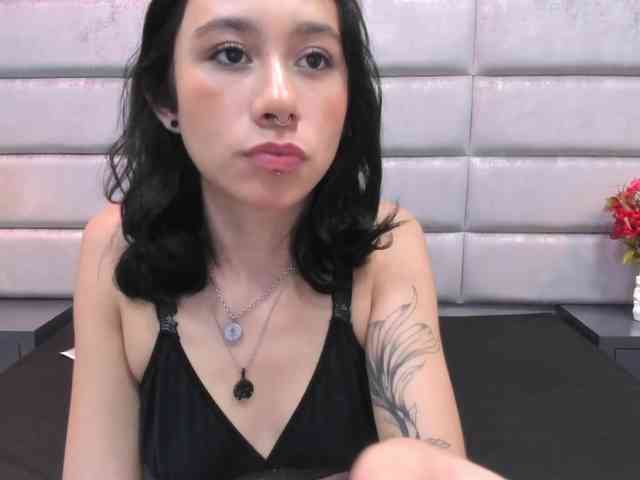 DakottaRay webcam