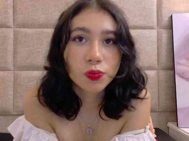 DakottaRay webcam
