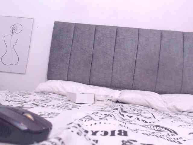 SophieWils webcam