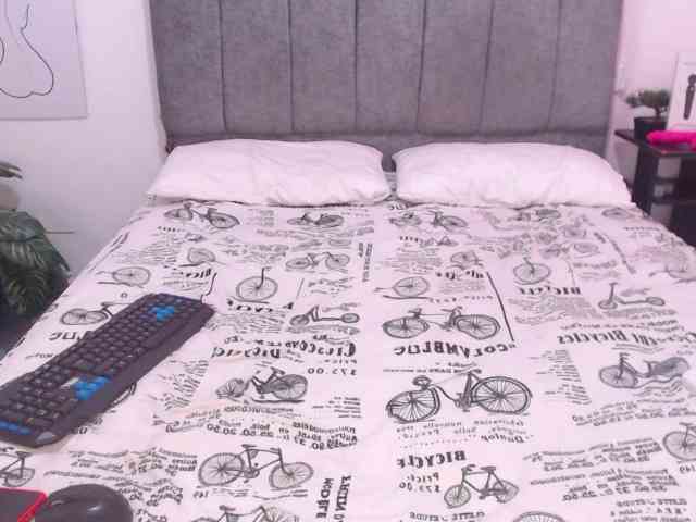 SophieWils webcam
