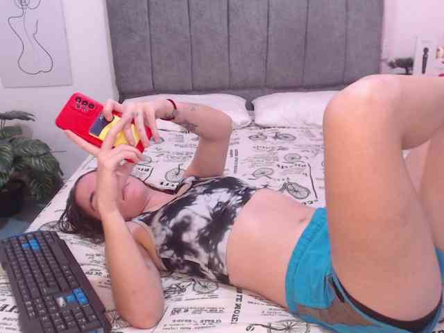 SophieWils webcam