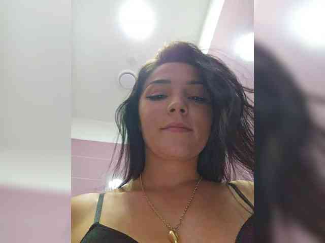 AlleSquirtStreetQueen webcam