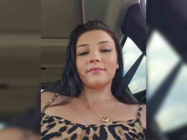 AlleSquirtStreetQueen webcam