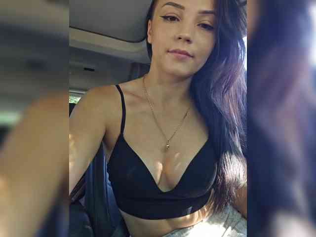 AlleSquirtStreetQueen webcam