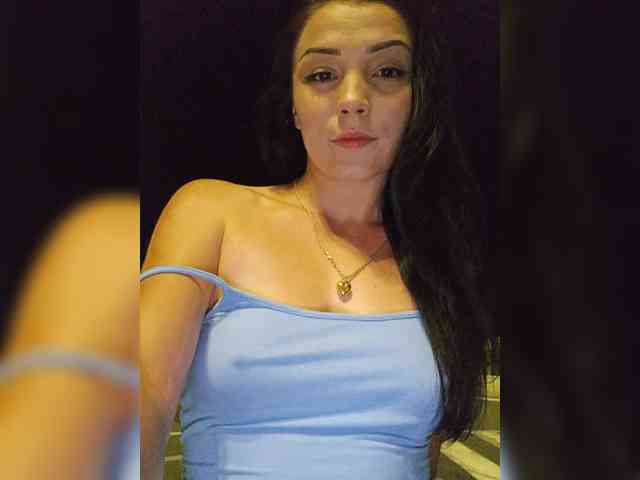 AlleSquirtStreetQueen webcam