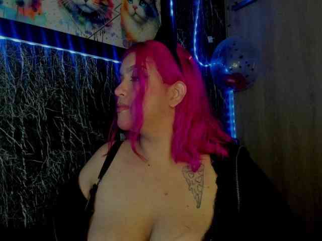 Bellotagirl webcam