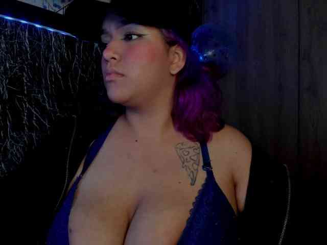 Bellotagirl webcam