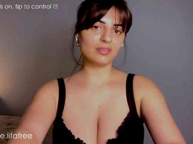 MaiteLifa Live Webcam on BongaCams