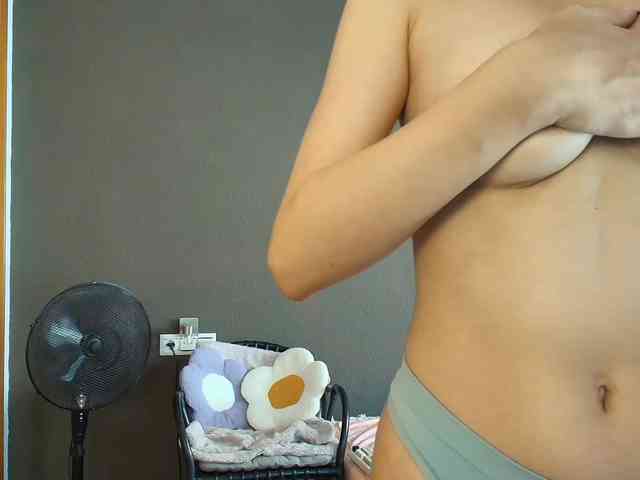 SunnyLeila Live Webcam on BongaCams