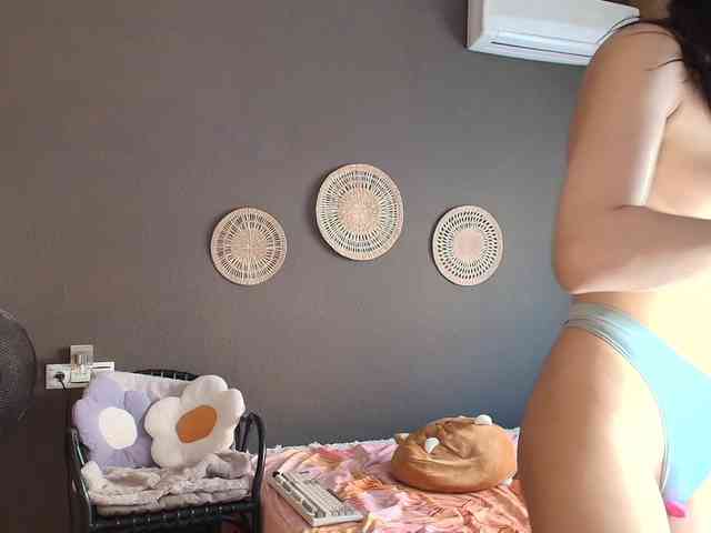 SunnyLeila Live Webcam on BongaCams