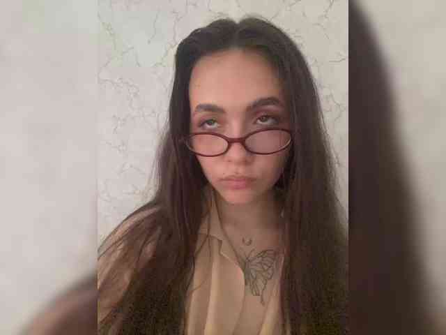 kiskamaaaaa webcam