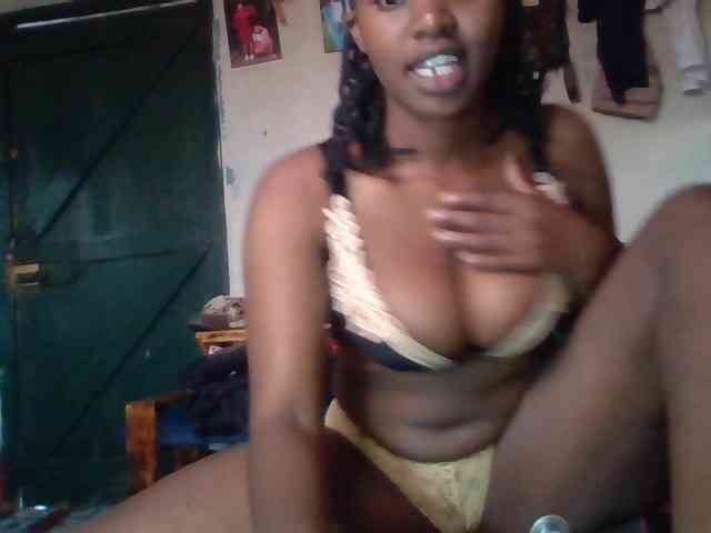 luvlyshee webcam