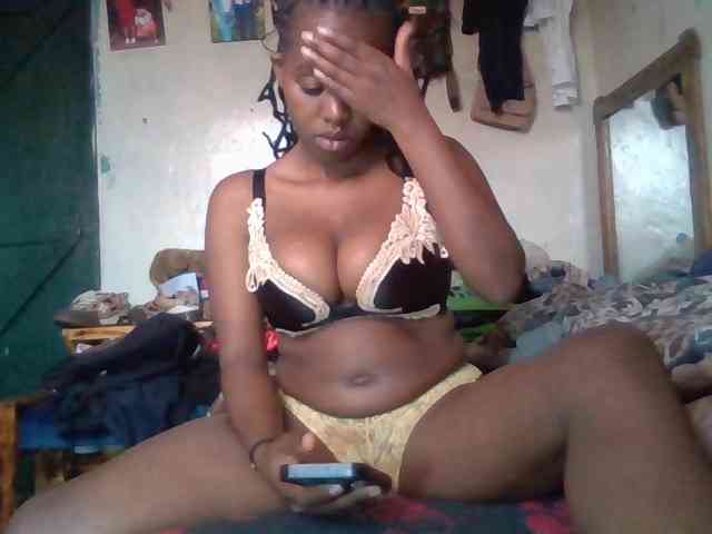 luvlyshee webcam