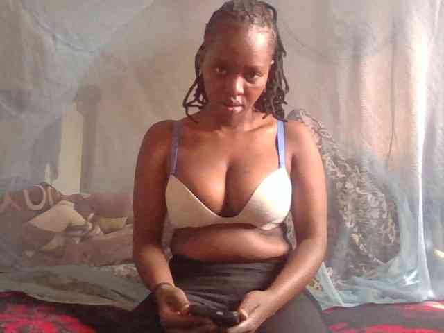 luvlyshee webcam