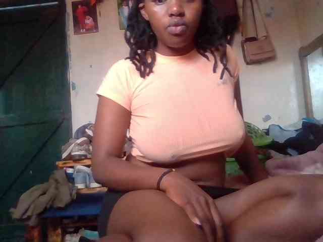 luvlyshee webcam