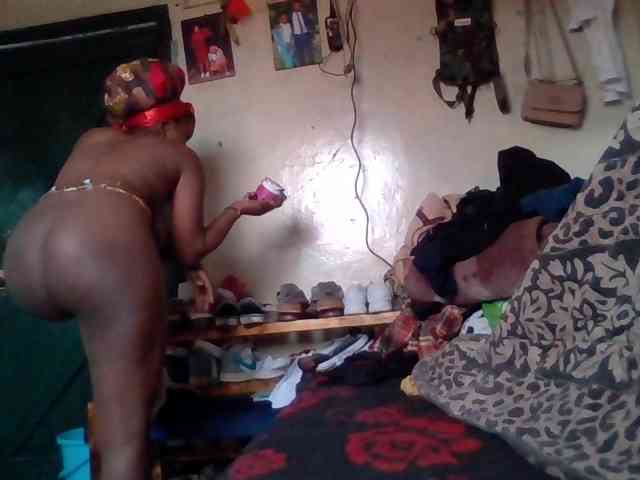 luvlyshee webcam