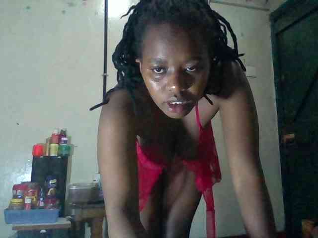 luvlyshee webcam