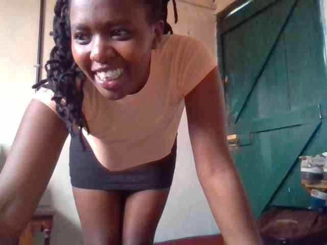luvlyshee webcam