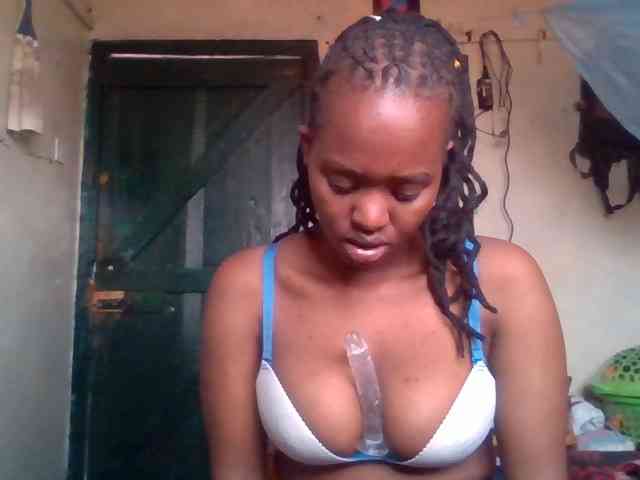 luvlyshee webcam