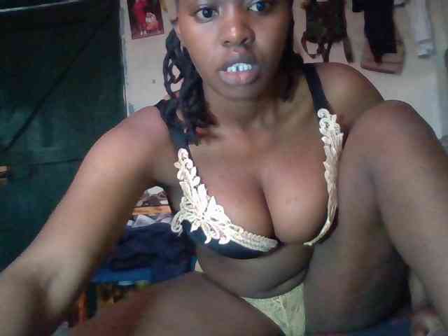 luvlyshee webcam