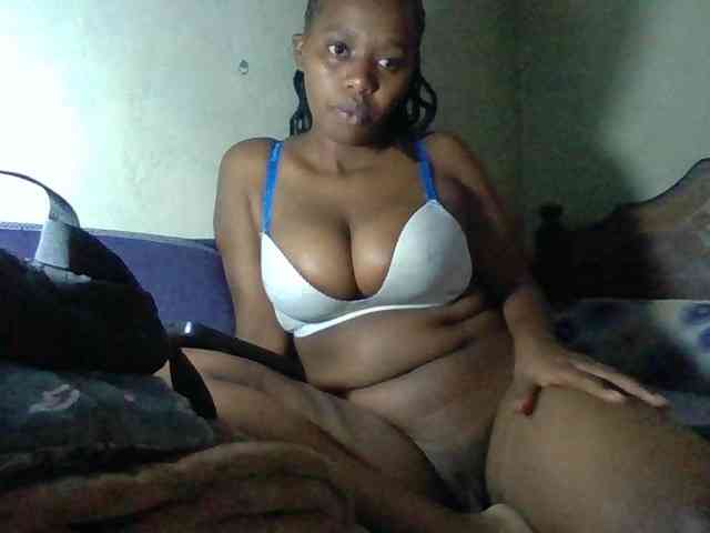 luvlyshee webcam