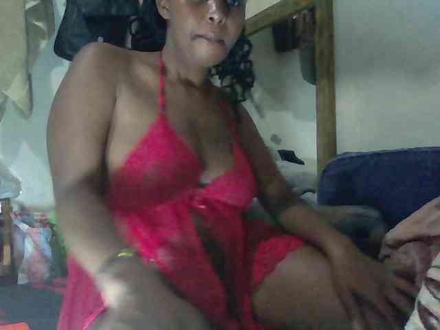 luvlyshee webcam