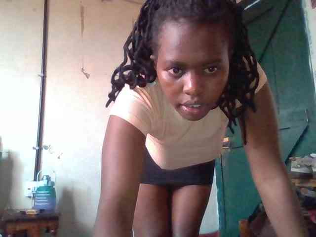 luvlyshee webcam