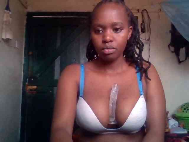 luvlyshee webcam