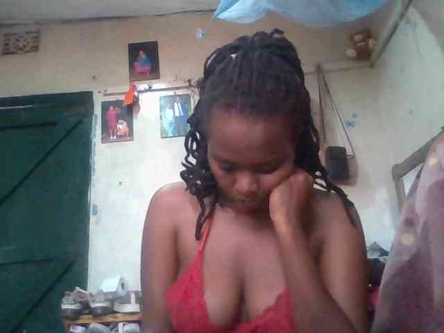 luvlyshee webcam
