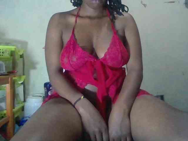 luvlyshee webcam
