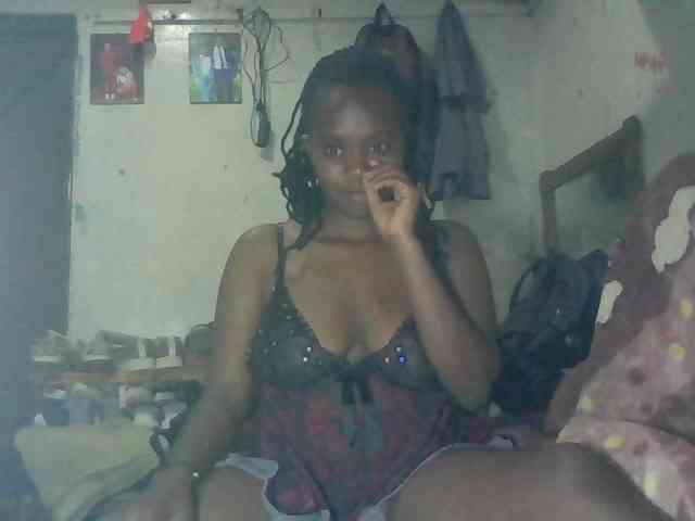 luvlyshee webcam