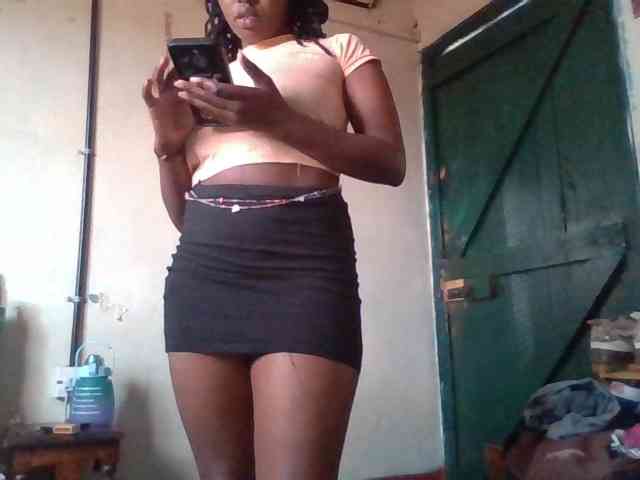 luvlyshee webcam