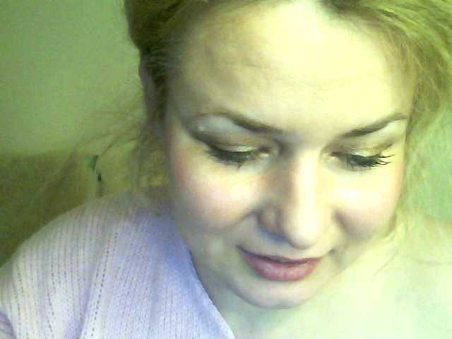 HollyLaPretty's BongaCams show and profile