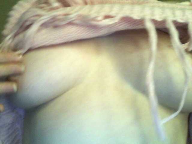 HollyLaPretty's BongaCams show and profile