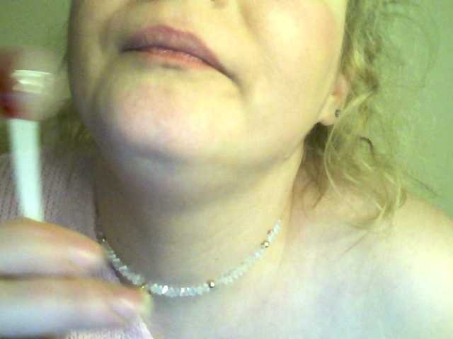 HollyLaPretty's BongaCams show and profile