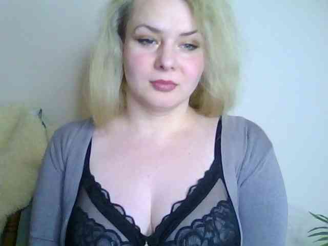 HollyLaPretty webcam